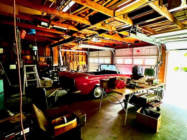 31 Champlain Street, Ronkonkoma, NY 11779