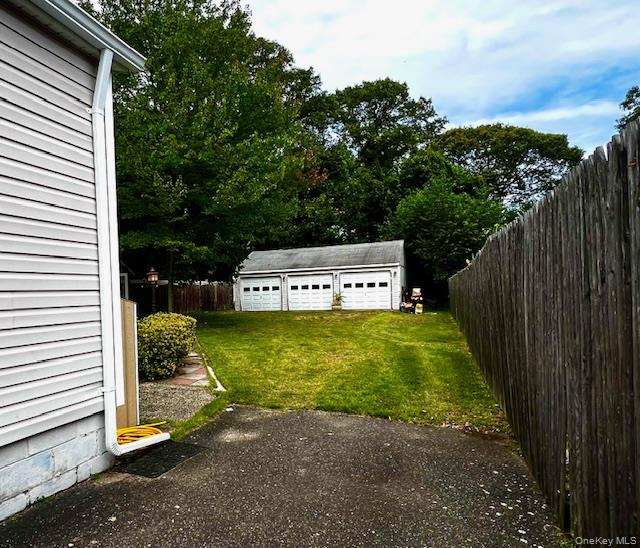 31 Champlain Street, Ronkonkoma, NY 11779