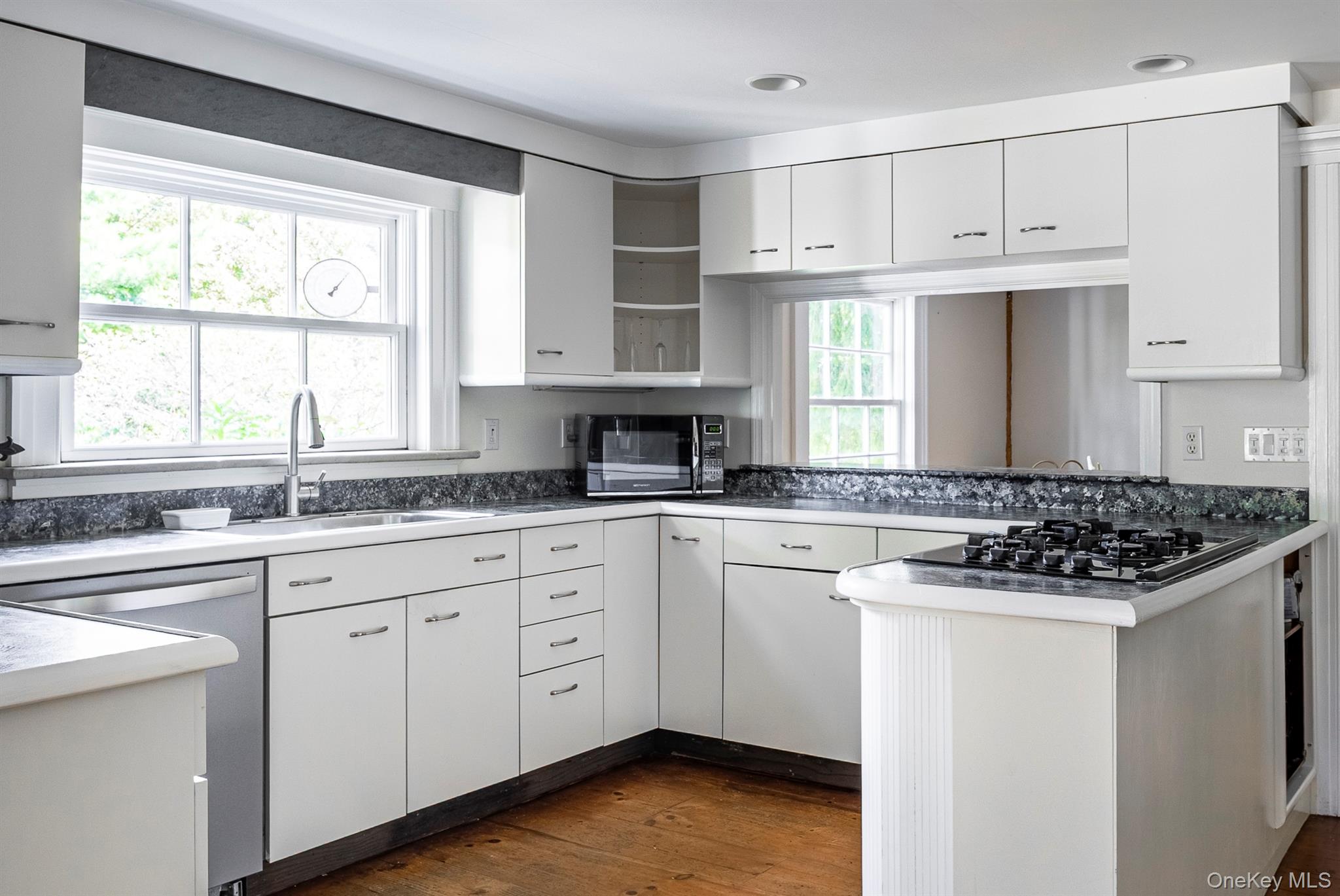 644-672 Tower Hill Road, Millbrook, NY 12545