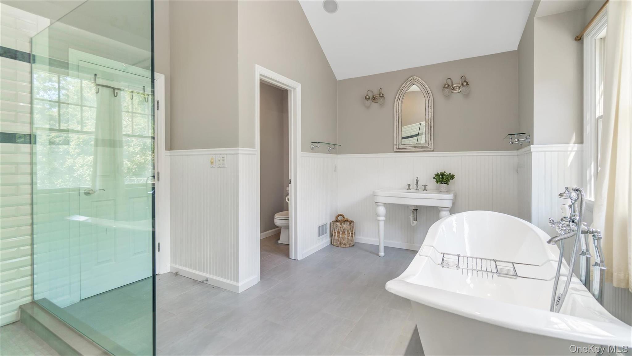 86 Northwest Path, Sagaponack, NY 11962