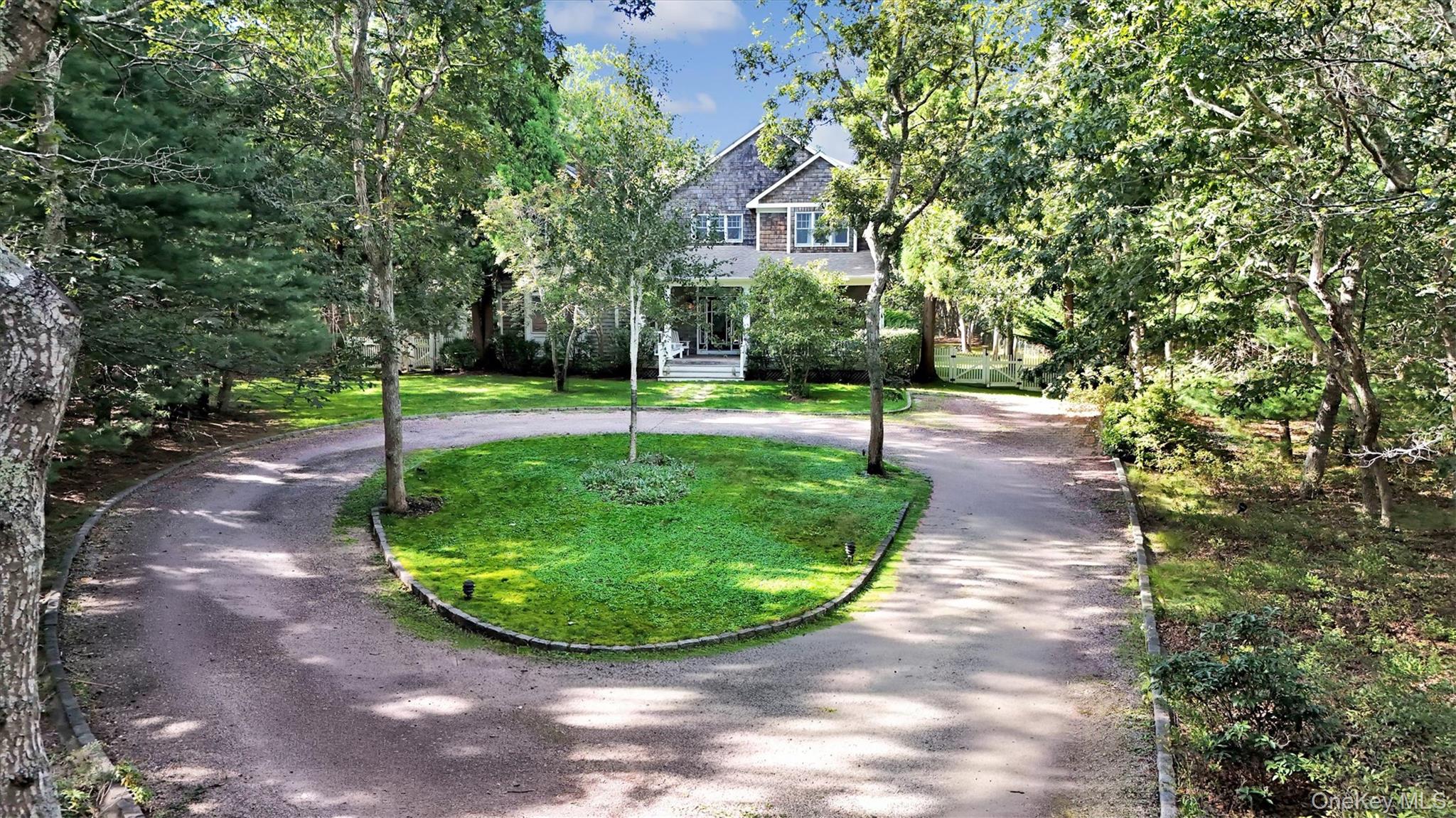 86 Northwest Path, Sagaponack, NY 11962