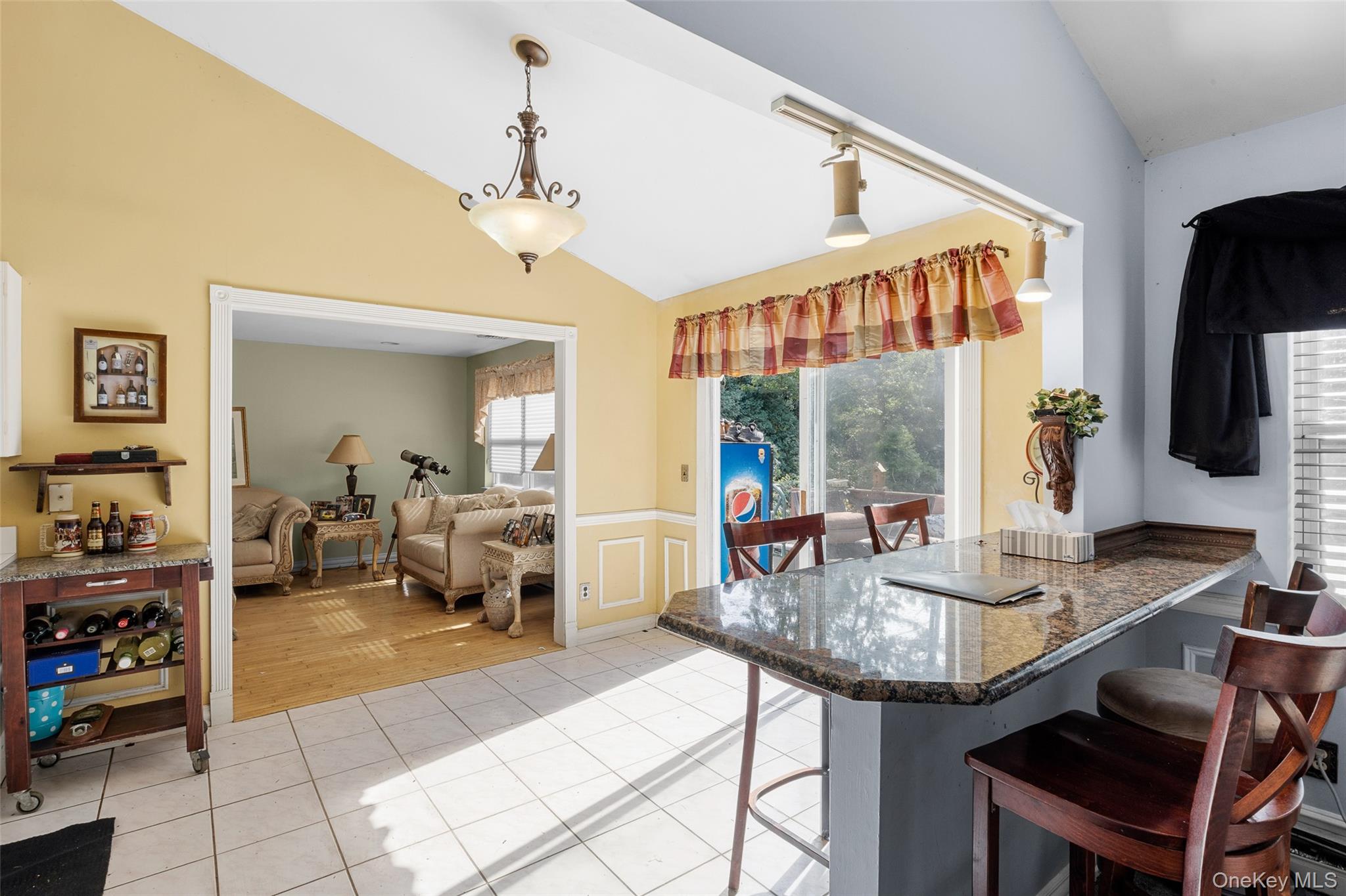 20 Westminster Drive, Bohemia, NY 11716