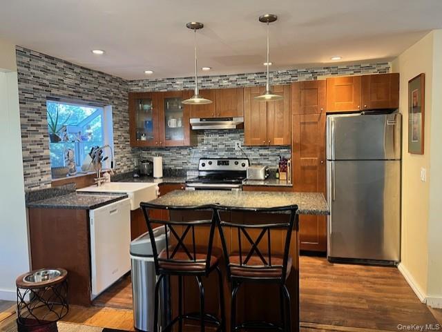 16 Lilac Road, Westhampton Beach, NY 11978