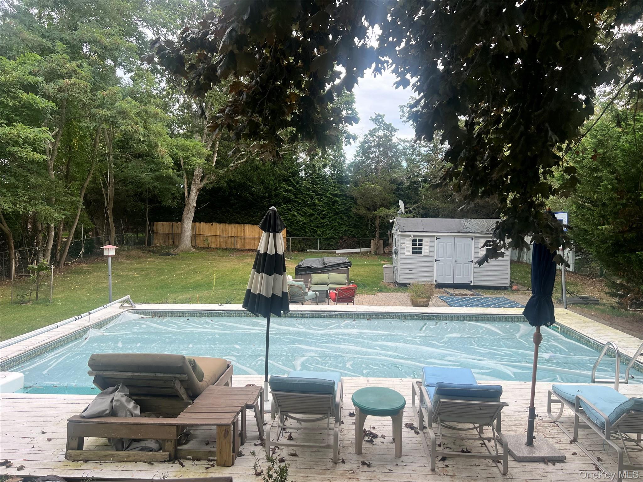 16 Lilac Road, Westhampton Beach, NY 11978