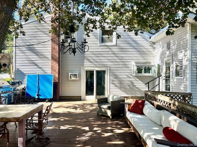 16 Lilac Road, Westhampton Beach, NY 11978