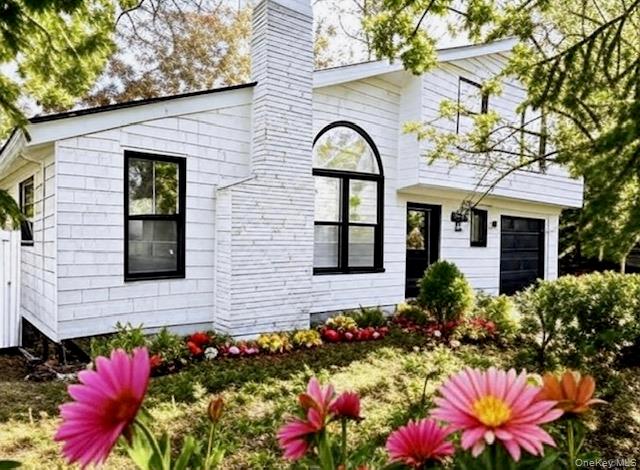 16 Lilac Road, Westhampton Beach, NY 11978