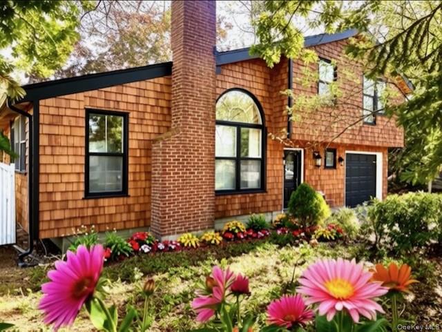 16 Lilac Road, Westhampton Beach, NY 11978