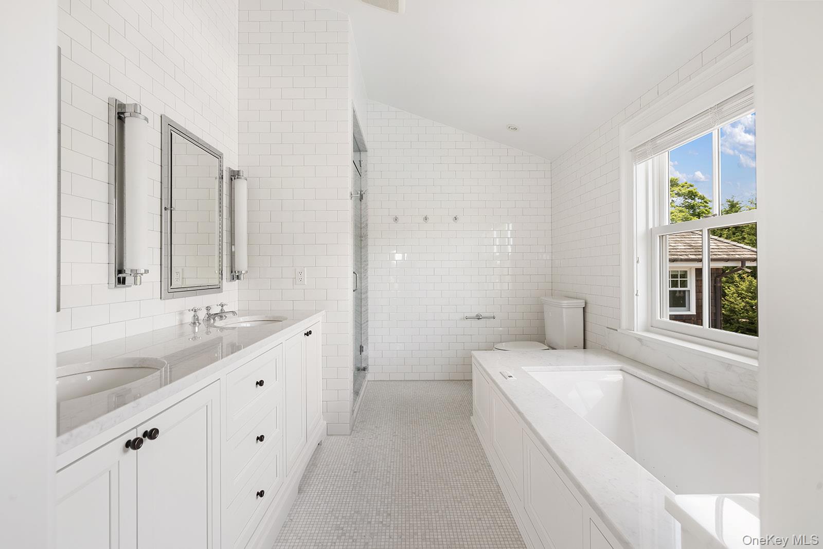 201 Hedges Lane, Sagaponack, NY 11962