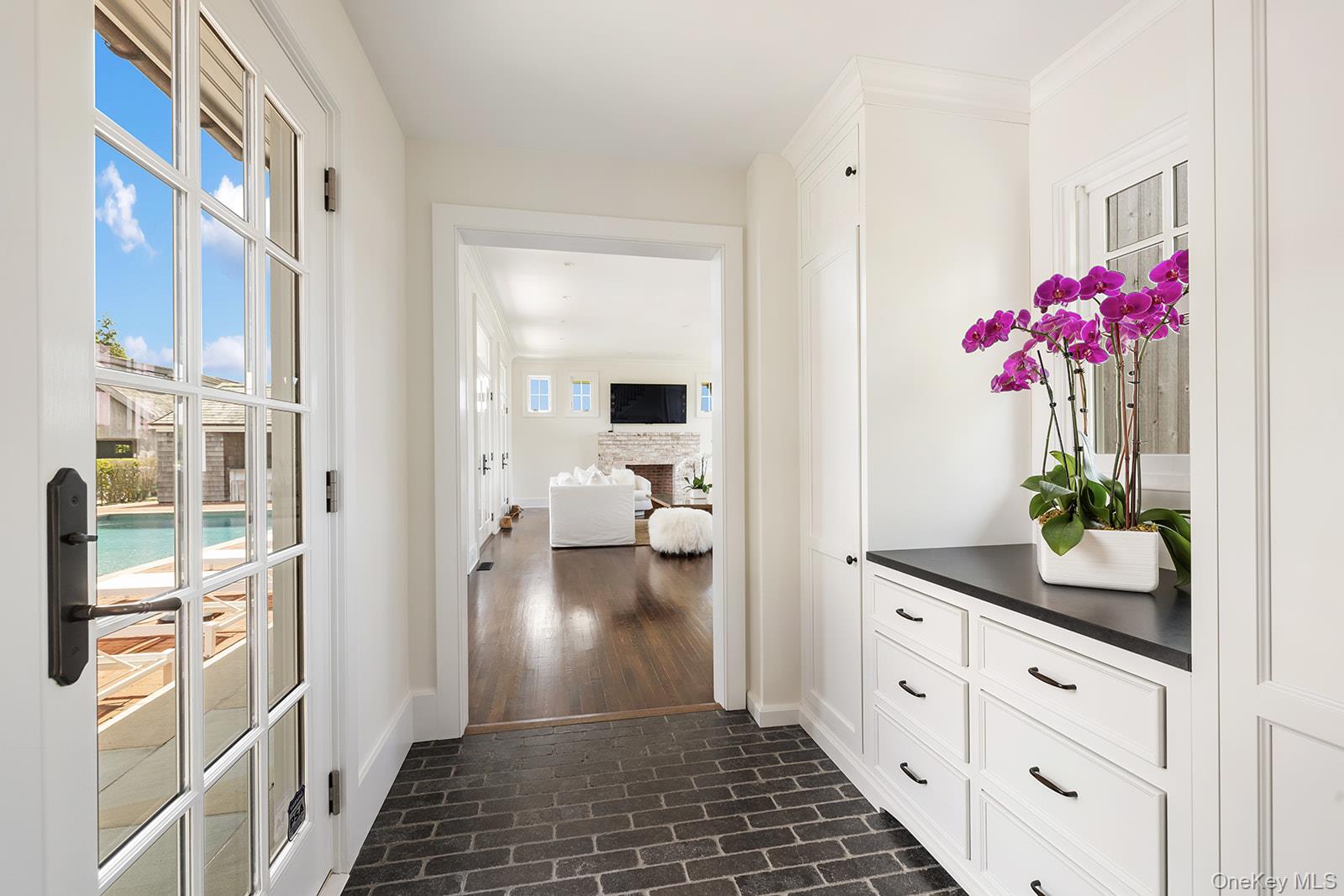 201 Hedges Lane, Sagaponack, NY 11962