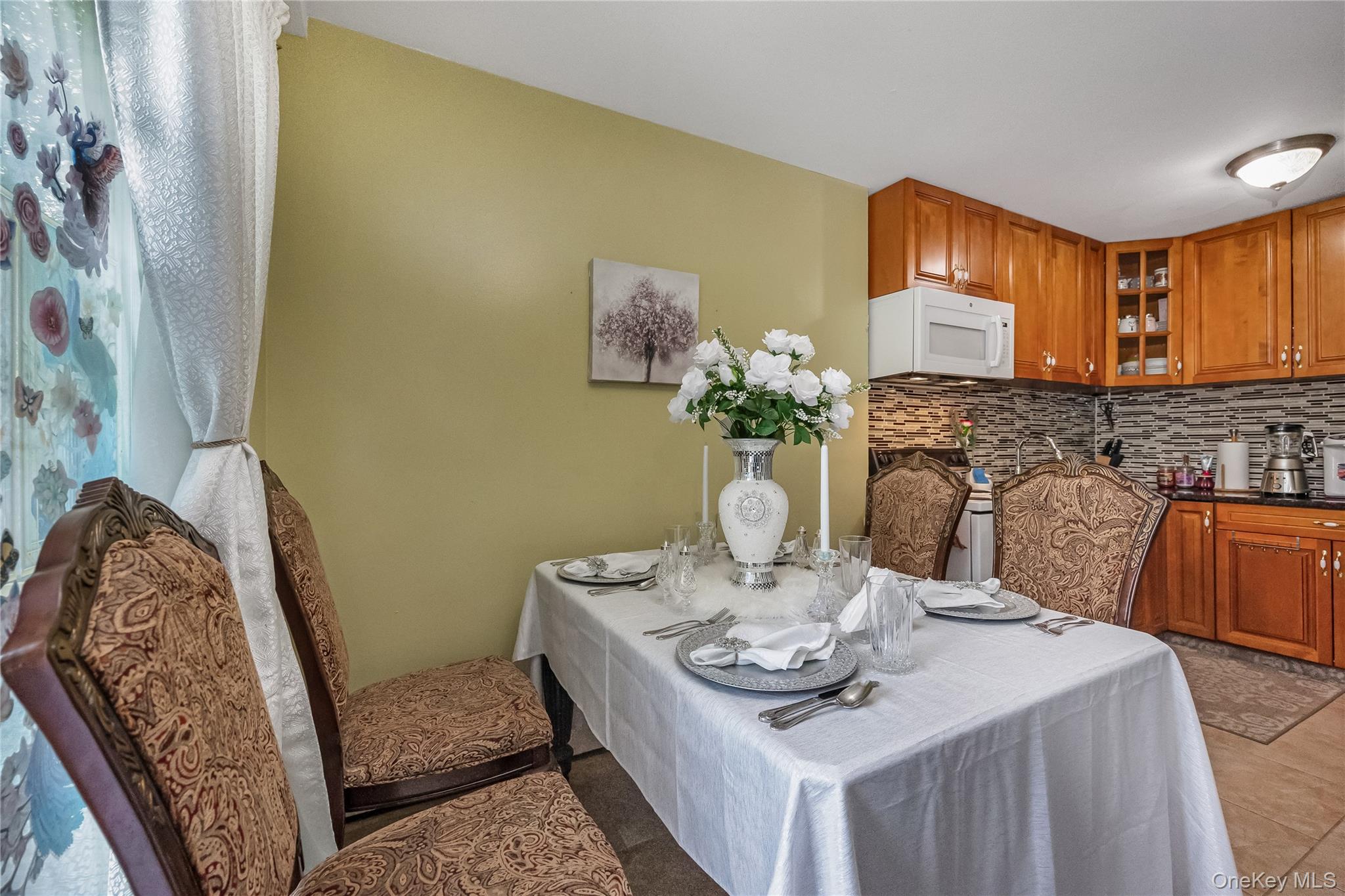 700 Broadway # 28, Amityville, NY 11701