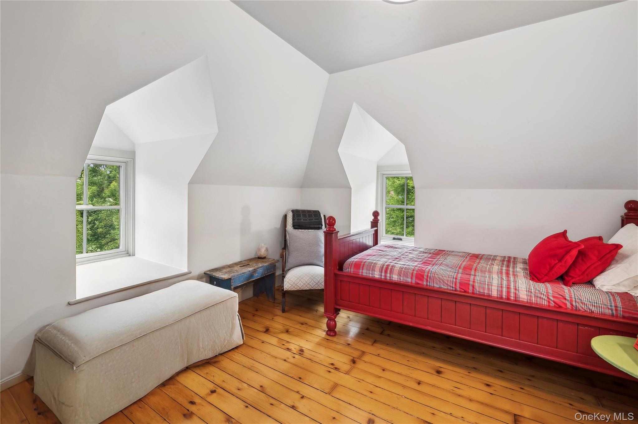 216 Melbourne Avenue, Mamaroneck, NY 10543