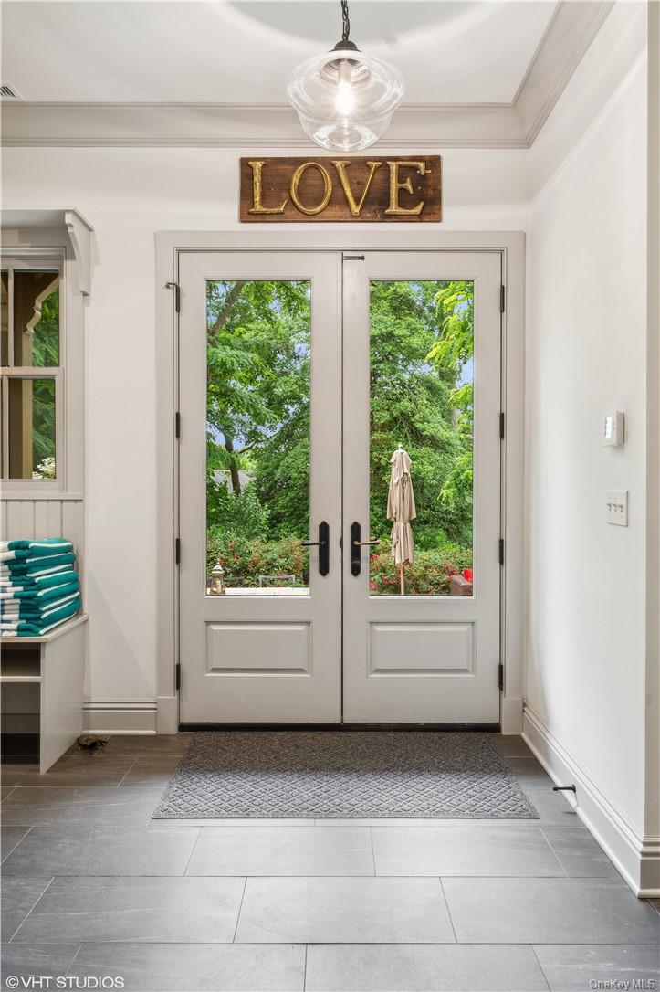 216 Melbourne Avenue, Mamaroneck, NY 10543