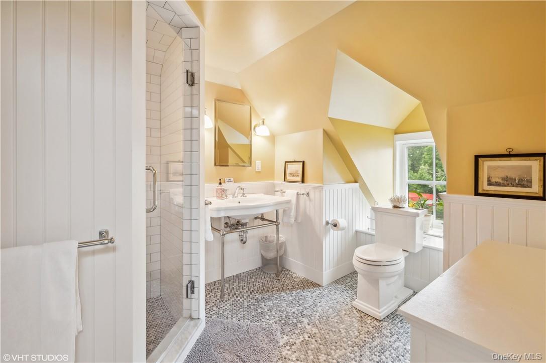 216 Melbourne Avenue, Mamaroneck, NY 10543