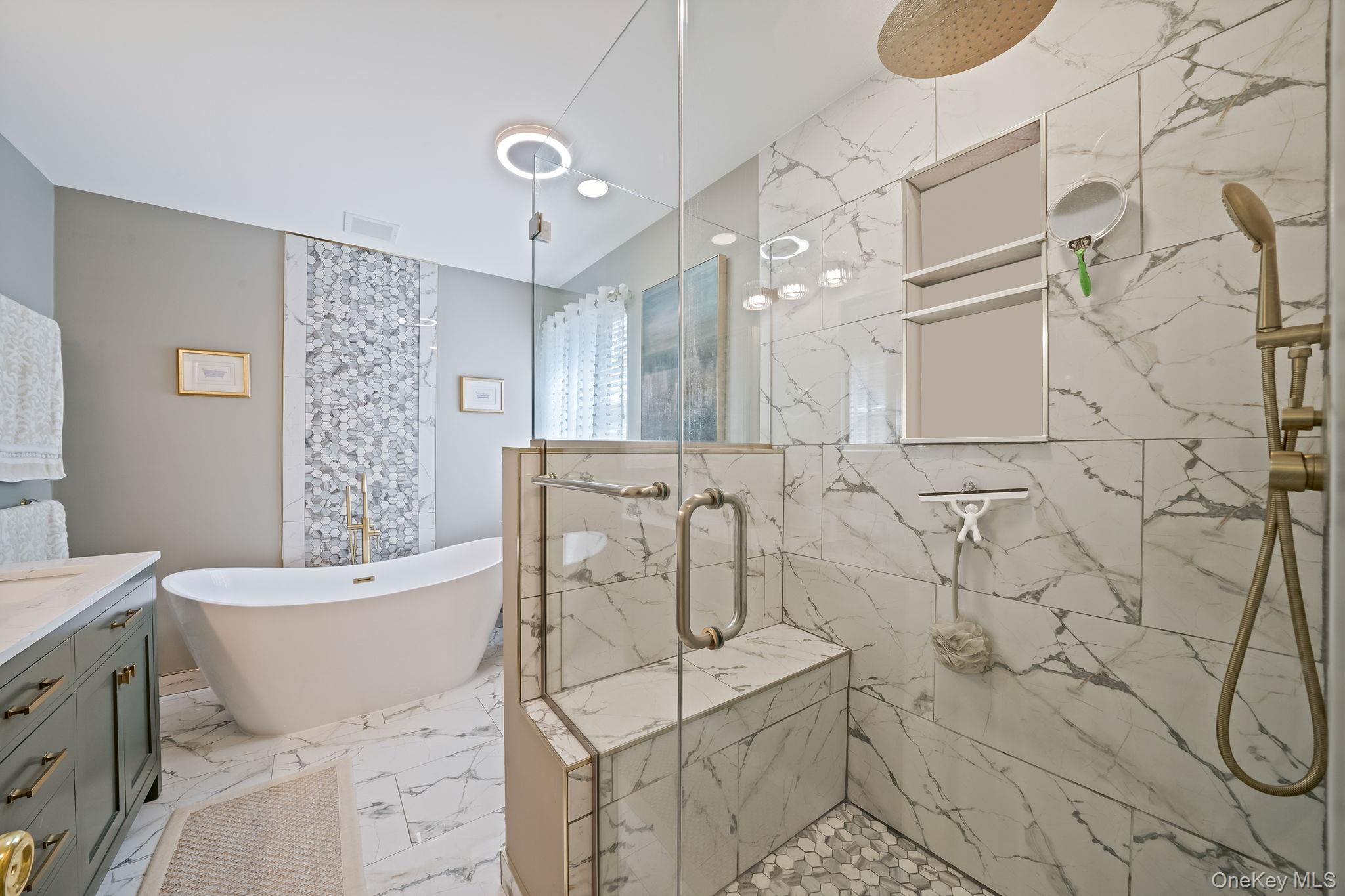 37 Deer Lane, East Setauket, NY 11733