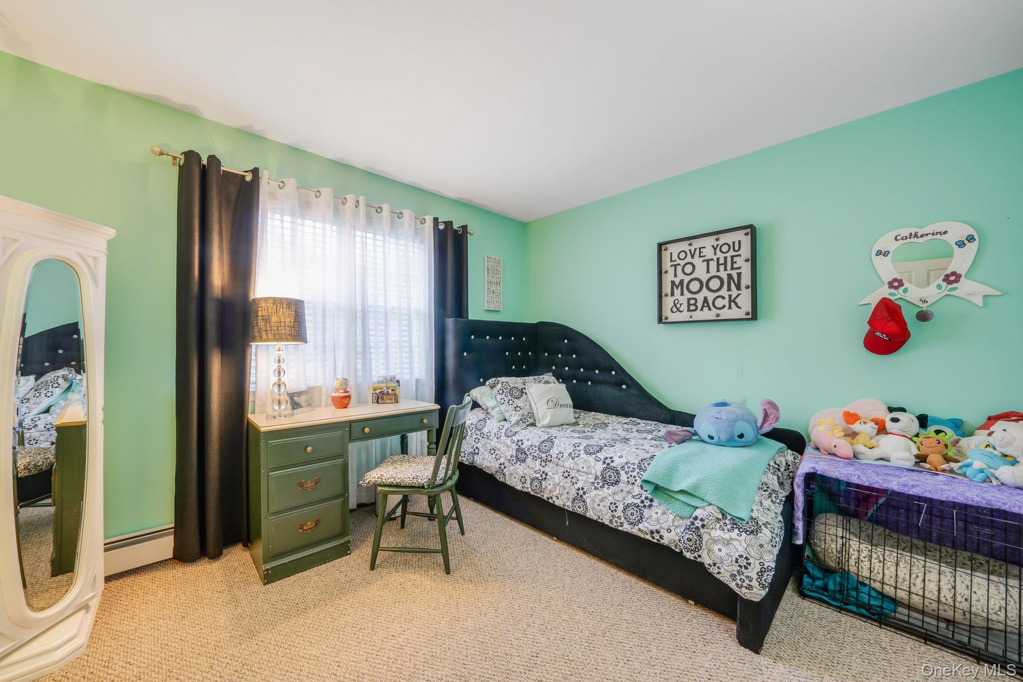 37 Deer Lane, East Setauket, NY 11733