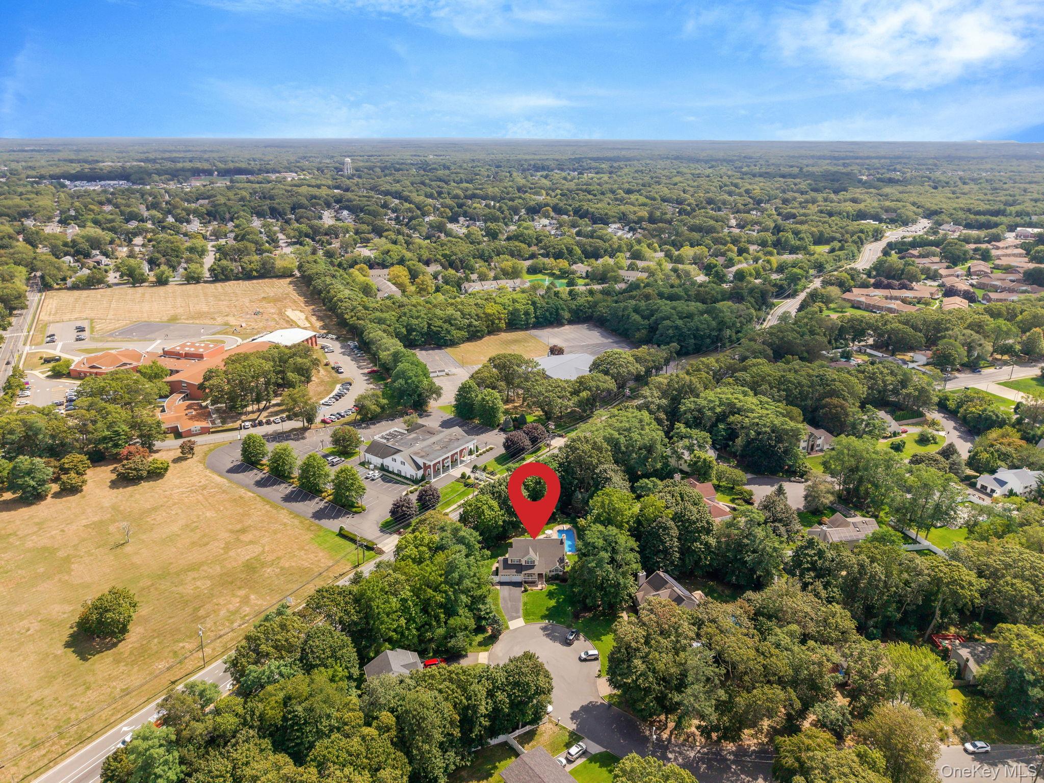 37 Deer Lane, East Setauket, NY 11733