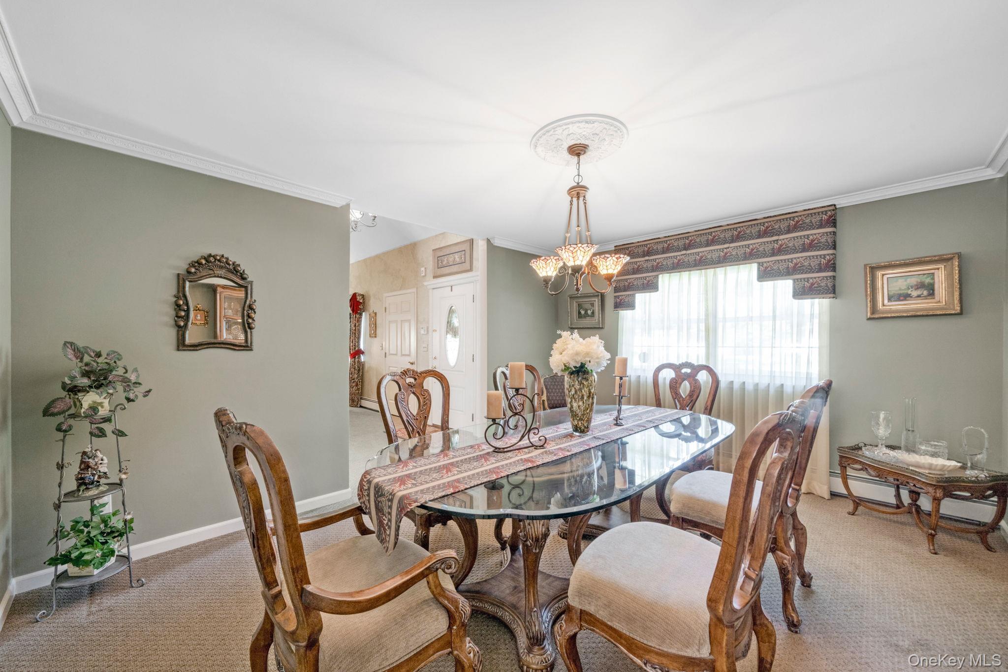 37 Deer Lane, East Setauket, NY 11733