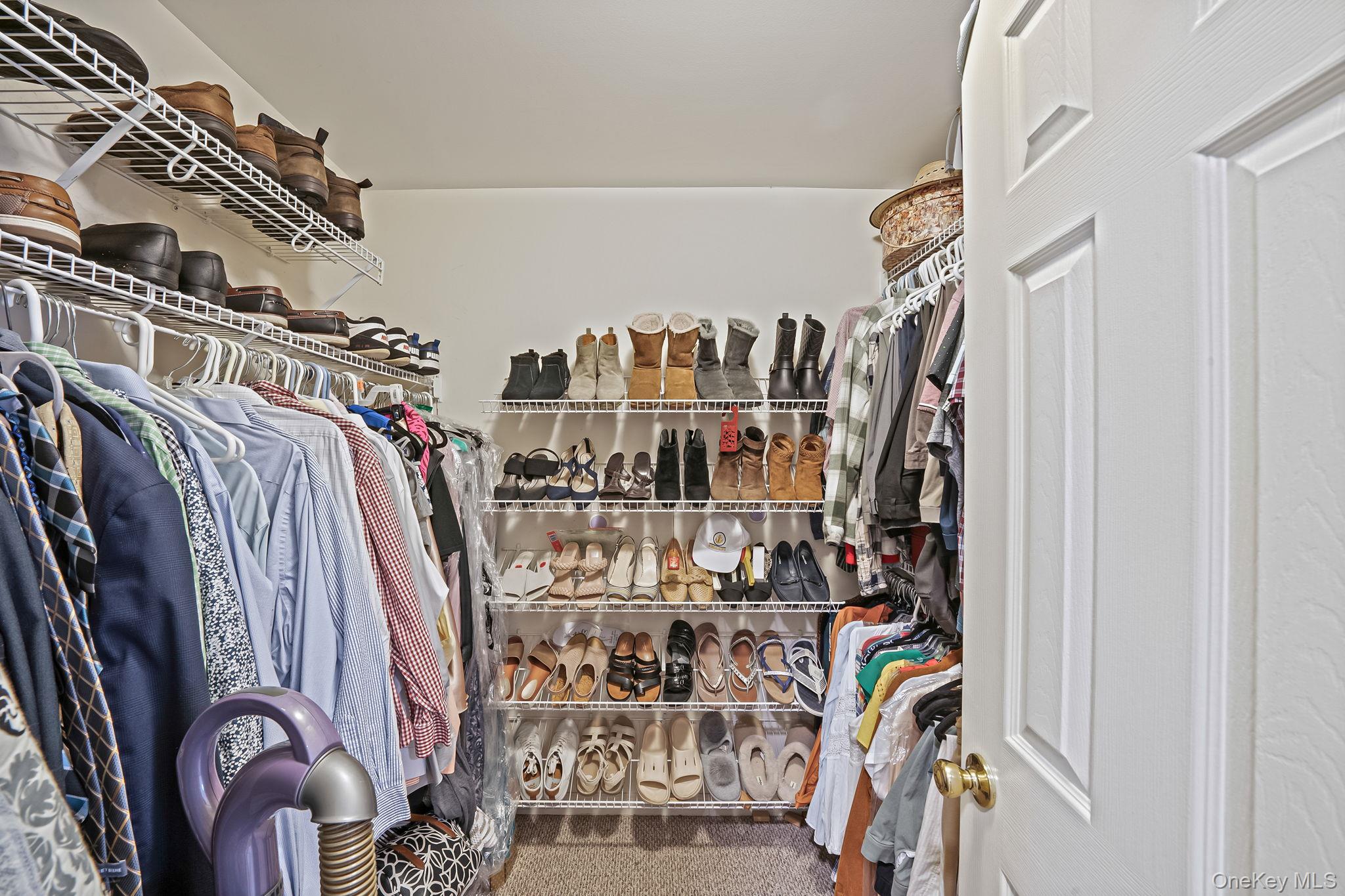 37 Deer Lane, East Setauket, NY 11733