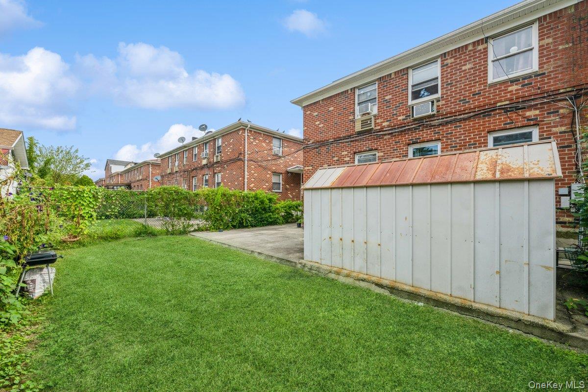 8948 Pontiac Street, Jamaica, NY 11427