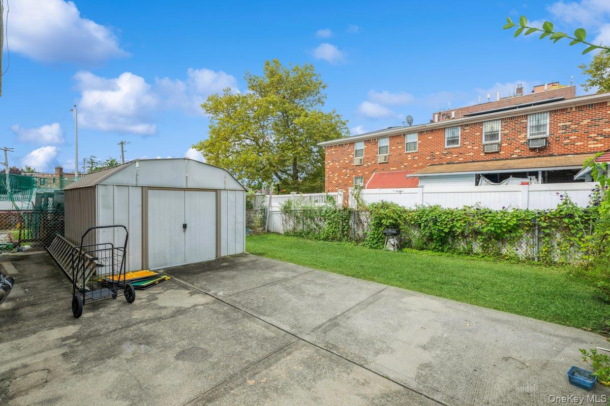 8948 Pontiac Street, Jamaica, NY 11427