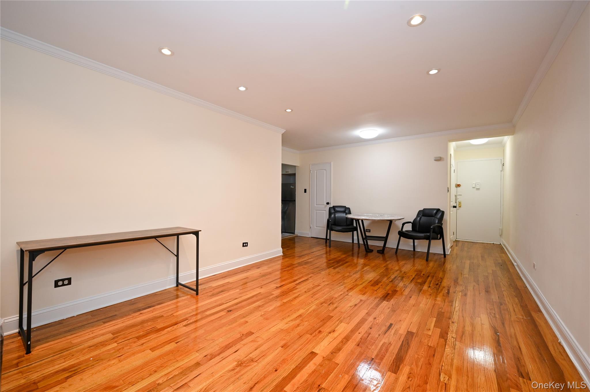 222-89 Braddock Avenue # 2E, Bellerose, NY 11428