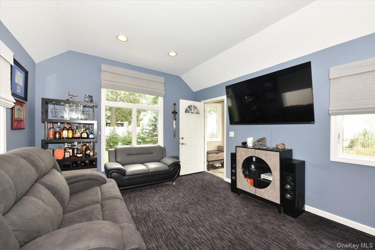 72 Koehl Street, Massapequa Park, NY 11762