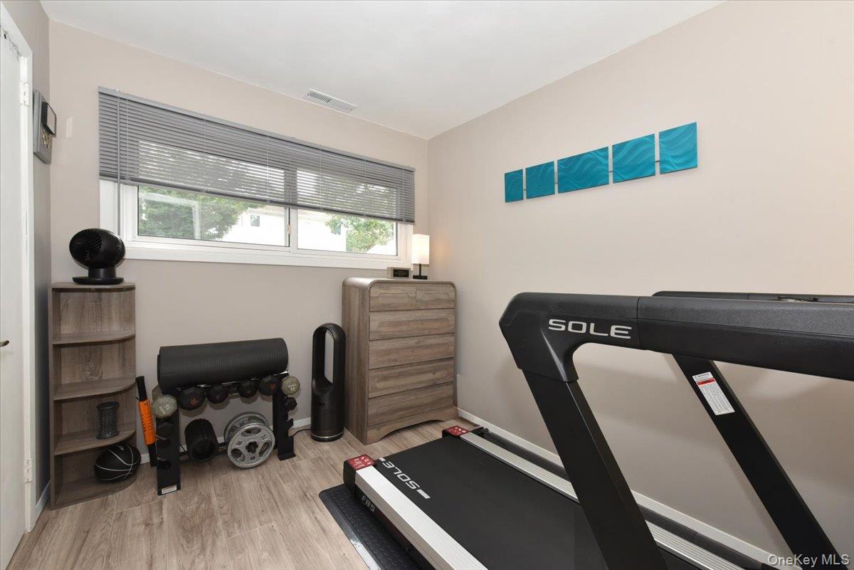 72 Koehl Street, Massapequa Park, NY 11762