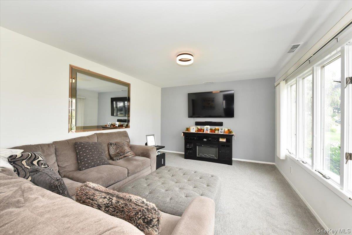 72 Koehl Street, Massapequa Park, NY 11762