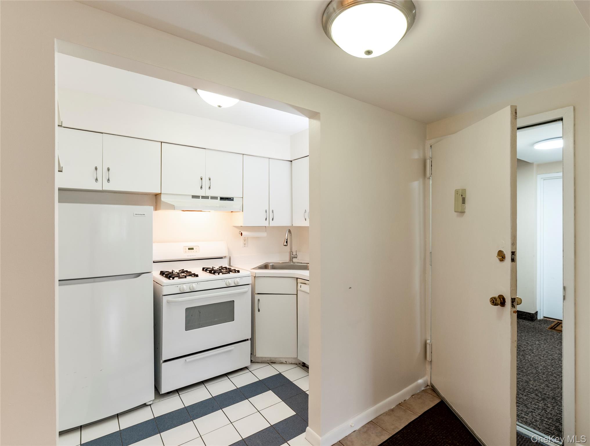 100 DOWD Street # C8, Haverstraw, NY 10927