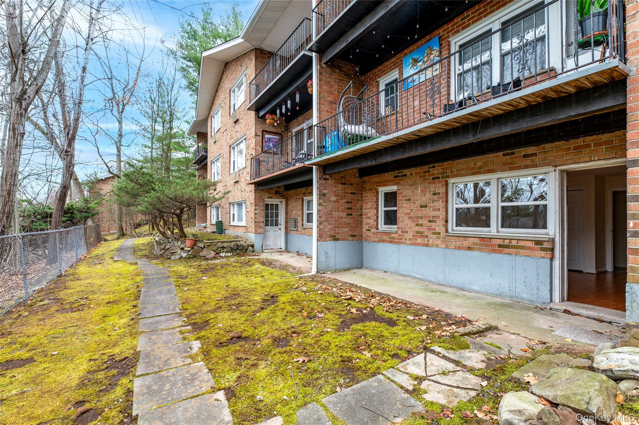 100 DOWD Street # C8, Haverstraw, NY 10927