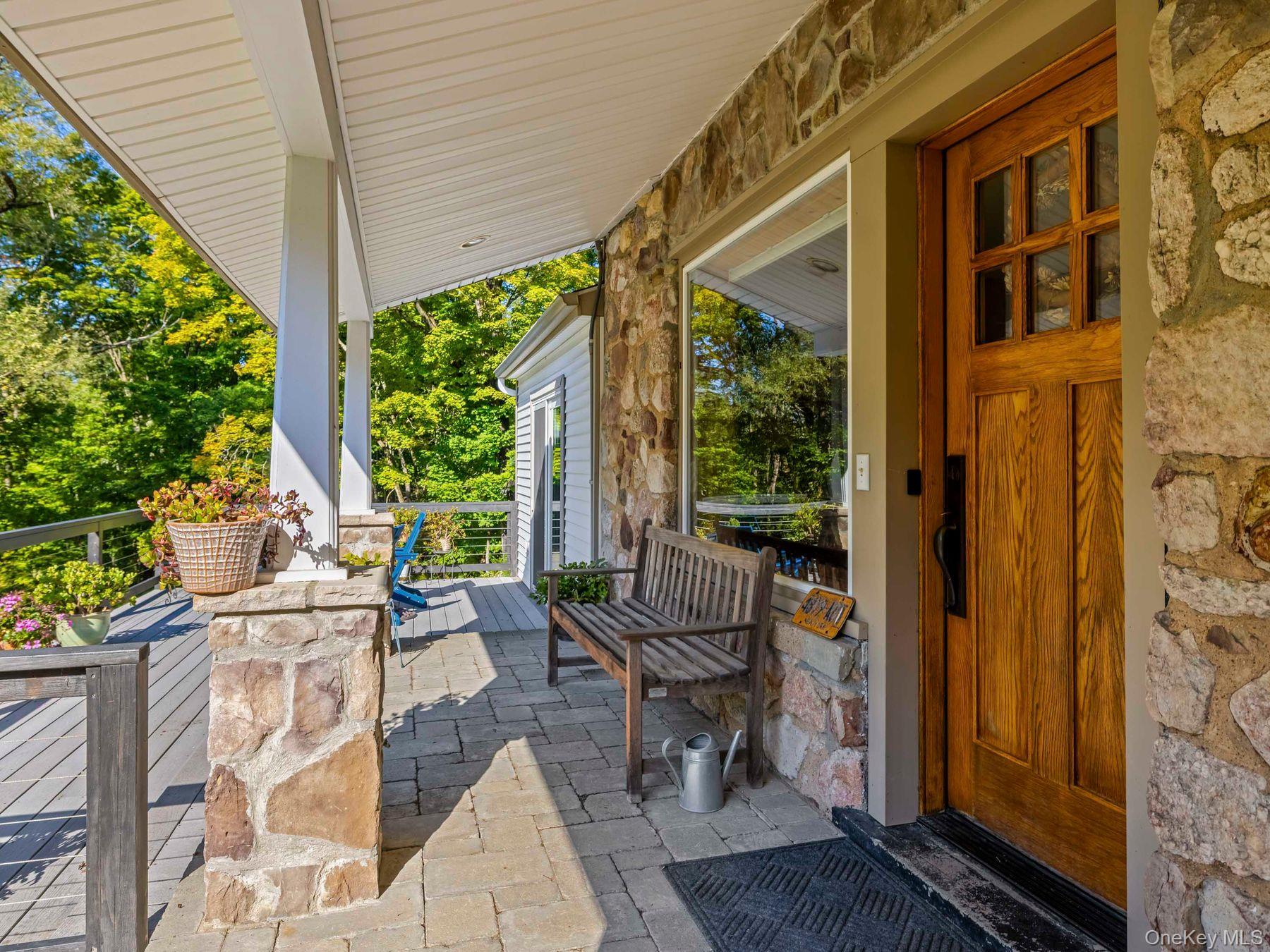 41 Vista Maria Road, Cragsmoor, NY 12420