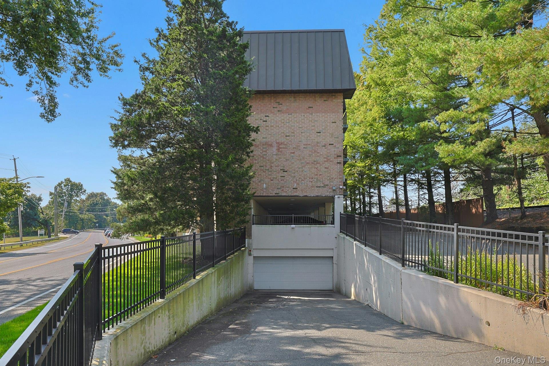 560 Halstead Avenue # 2E, Harrison, NY 10528