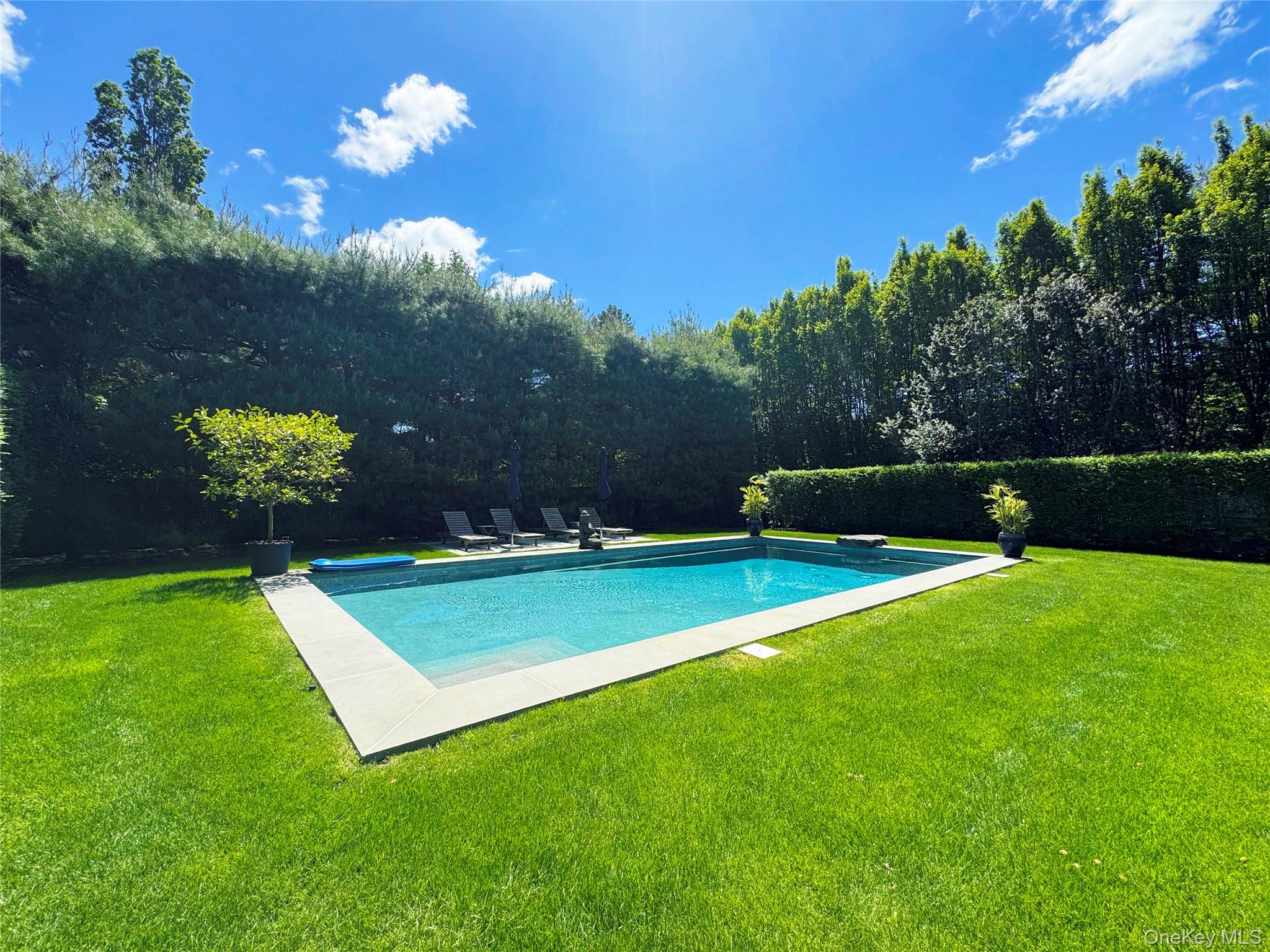 198 South Country Road, Remsenburg, NY 11960