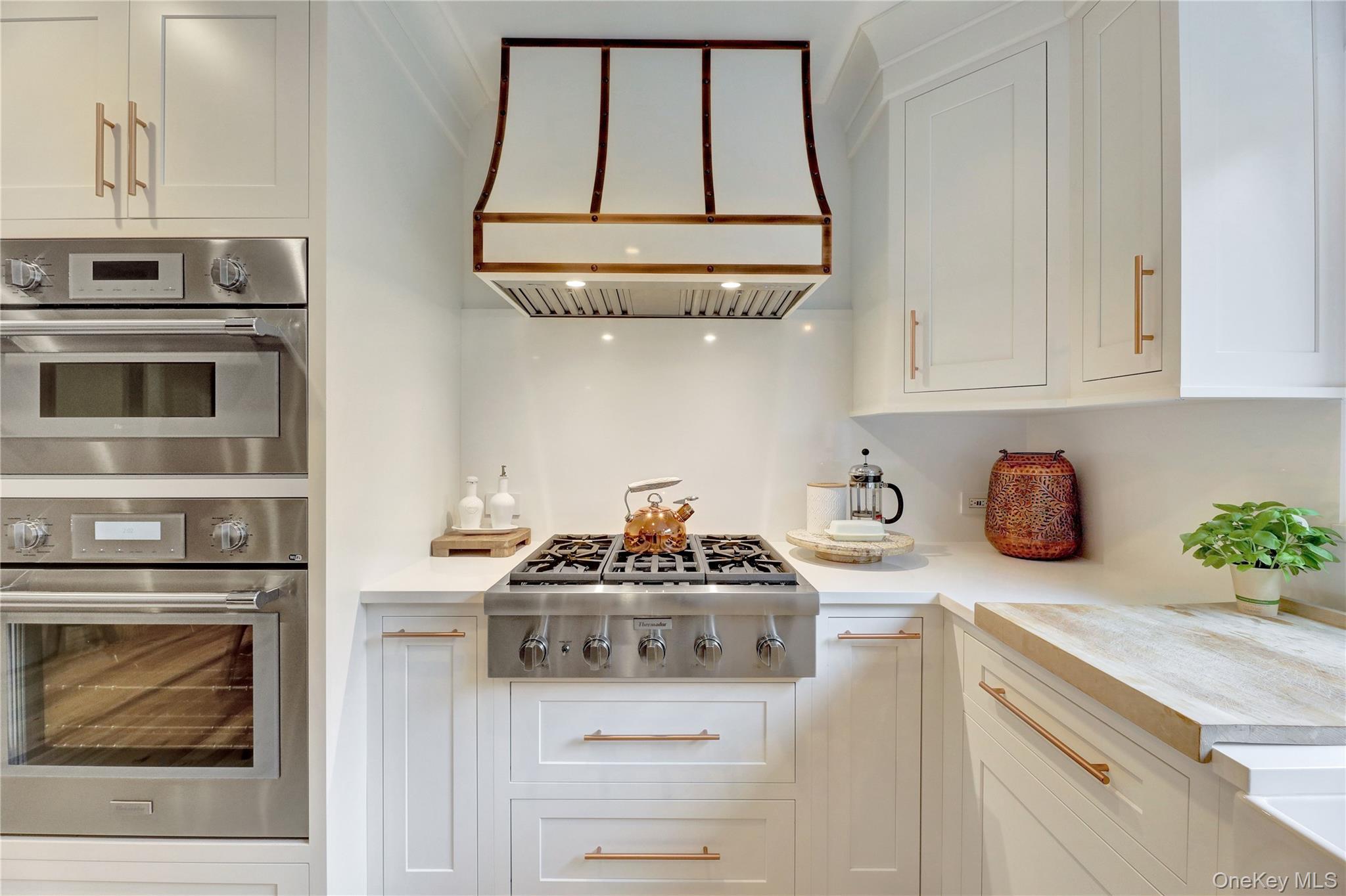 198 South Country Road, Remsenburg, NY 11960