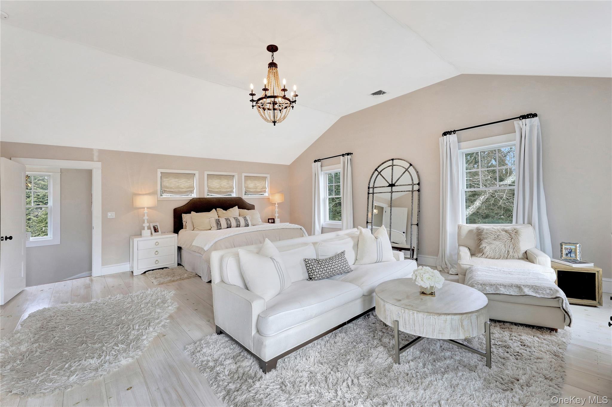 198 South Country Road, Remsenburg, NY 11960