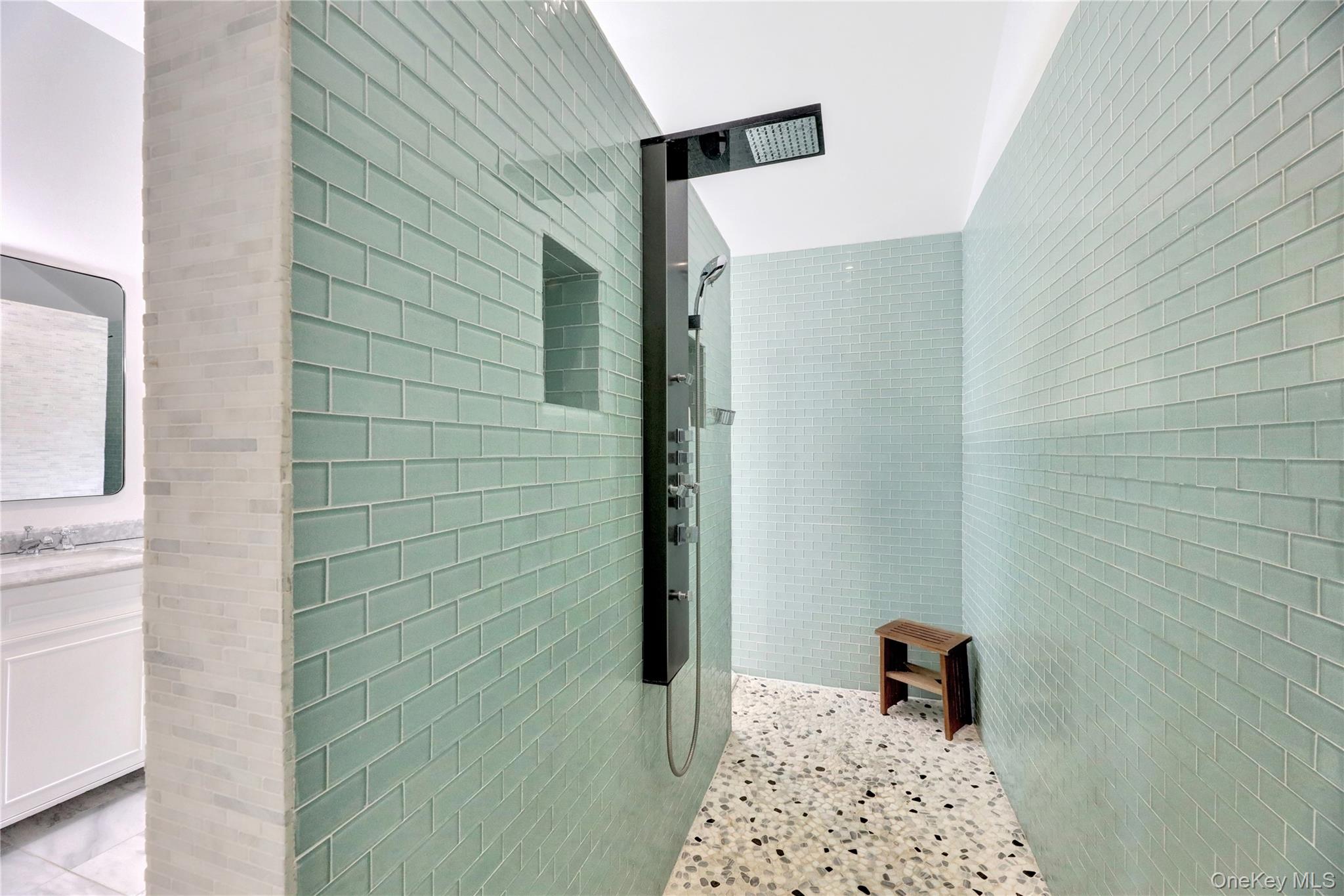 198 South Country Road, Remsenburg, NY 11960