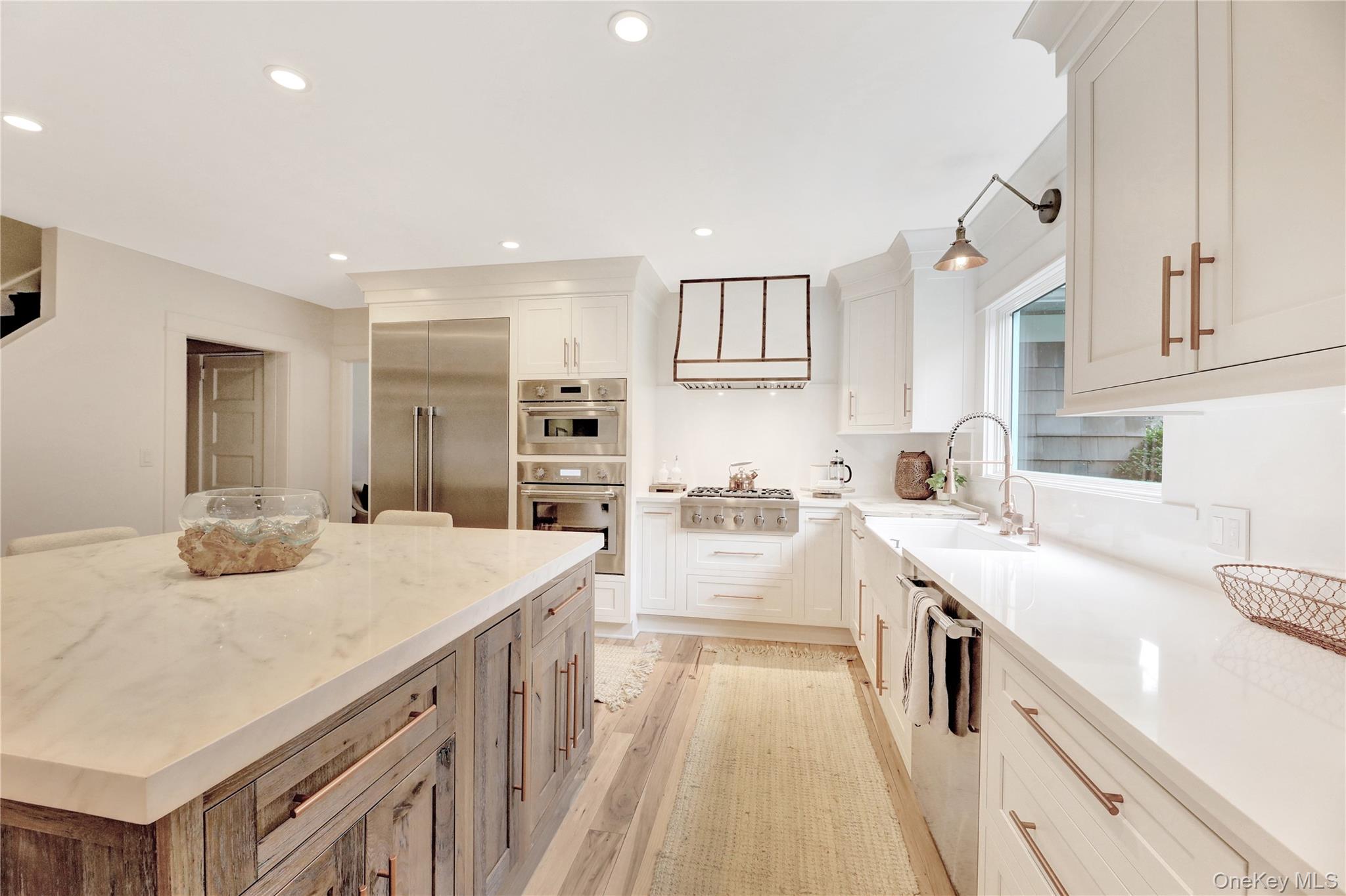 198 South Country Road, Remsenburg, NY 11960