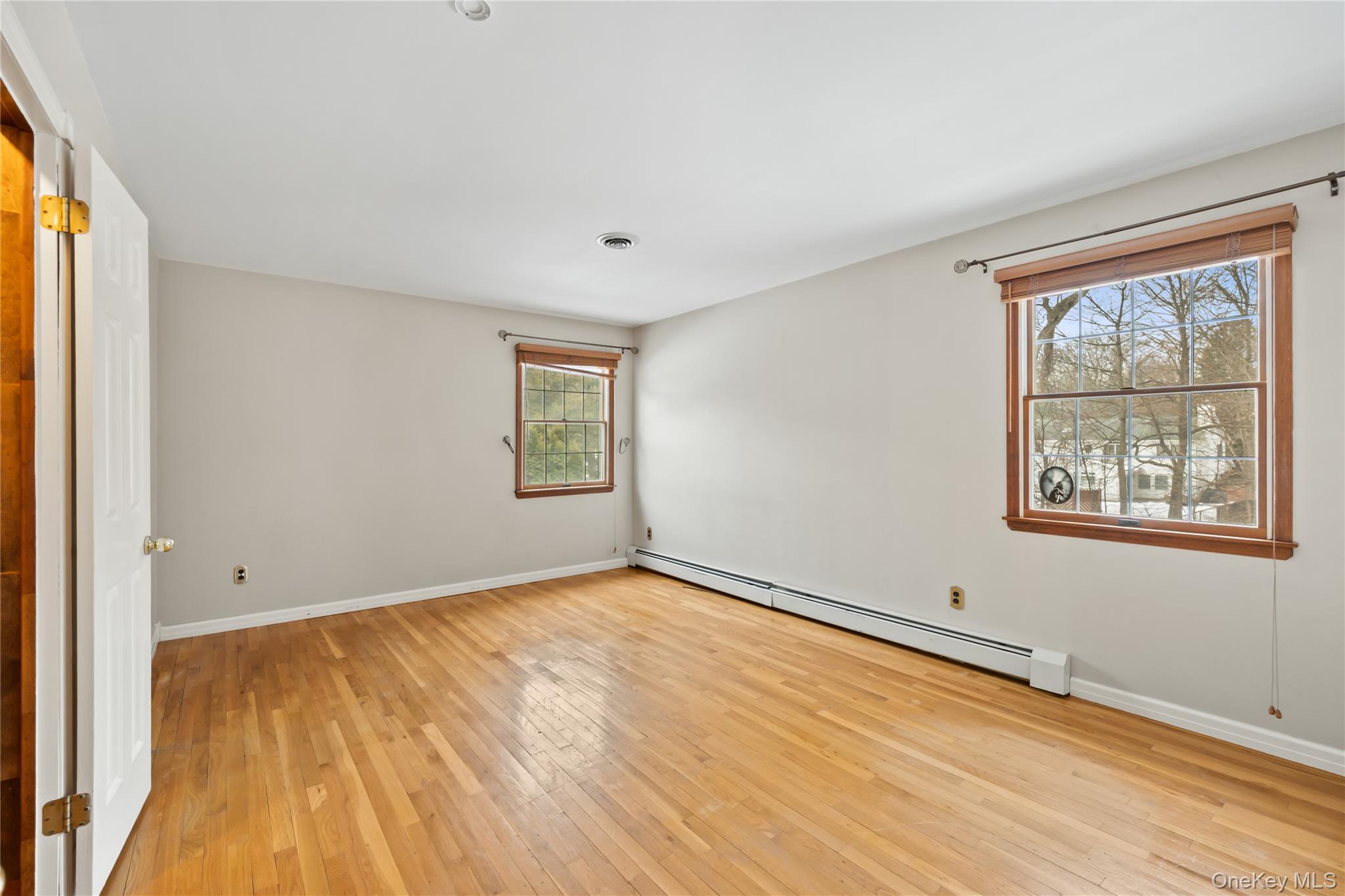 12 Bell Court, Airmont, NY 10901