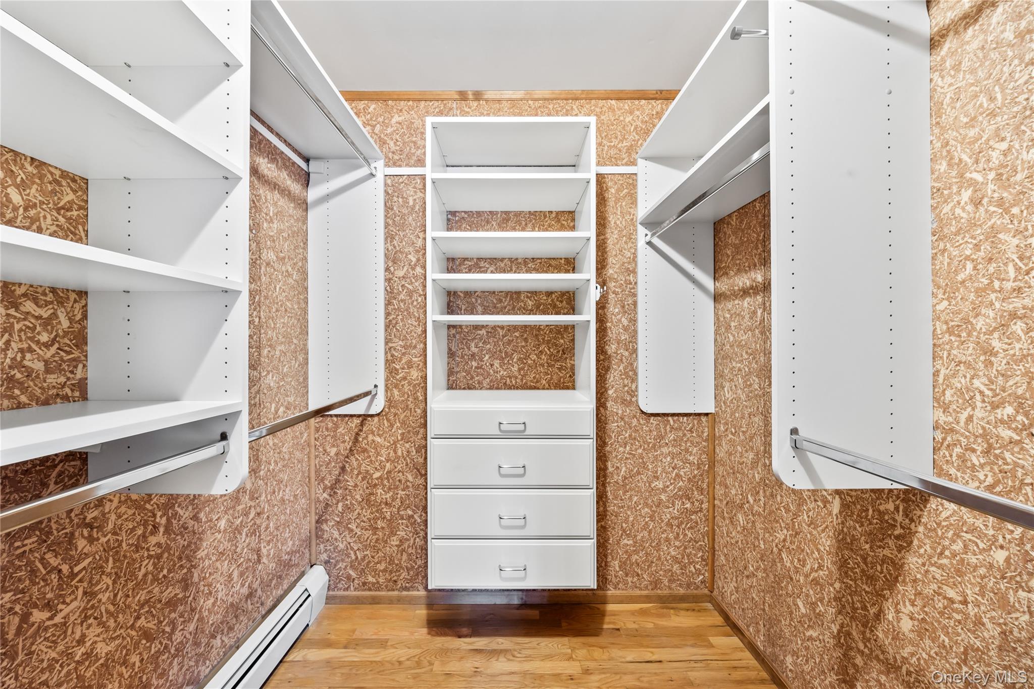 12 Bell Court, Airmont, NY 10901