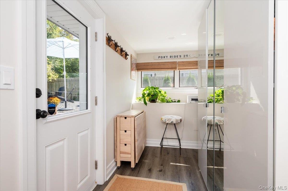 949 Gardiner Drive, Bay Shore, NY 11706