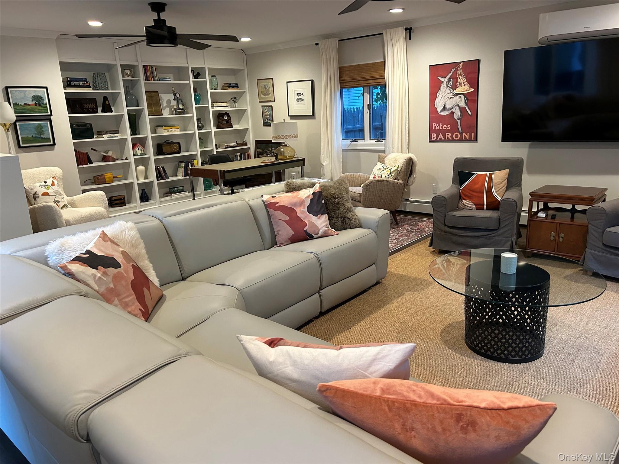 949 Gardiner Drive, Bay Shore, NY 11706