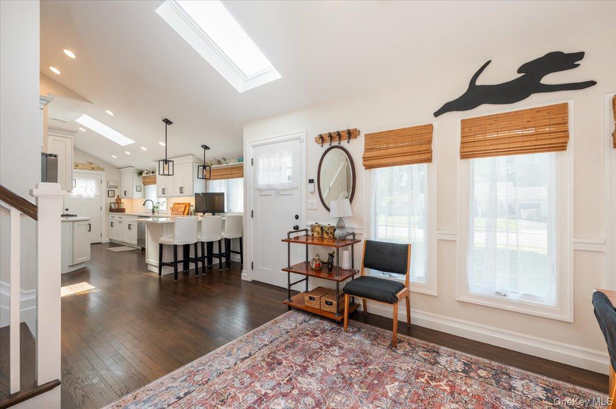 949 Gardiner Drive, Bay Shore, NY 11706