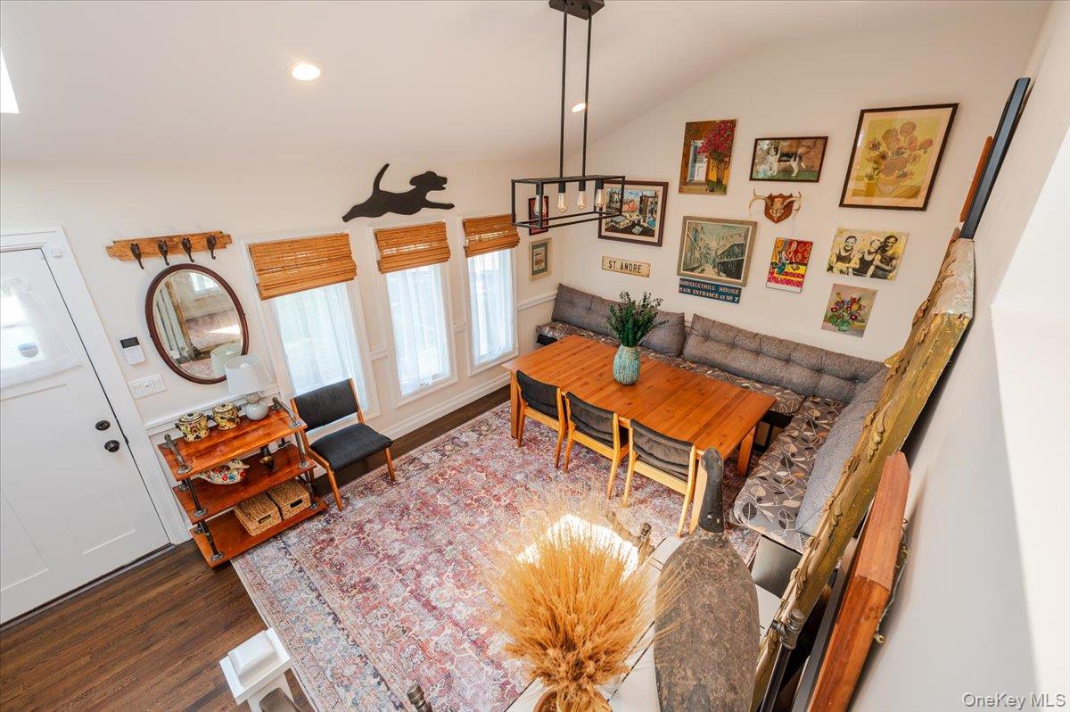 949 Gardiner Drive, Bay Shore, NY 11706