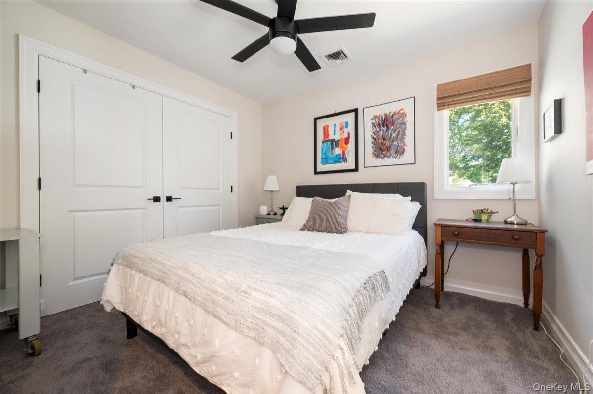 949 Gardiner Drive, Bay Shore, NY 11706