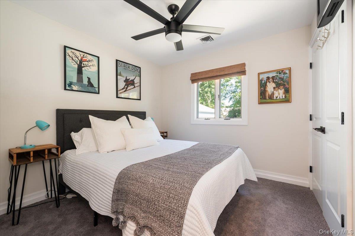 949 Gardiner Drive, Bay Shore, NY 11706