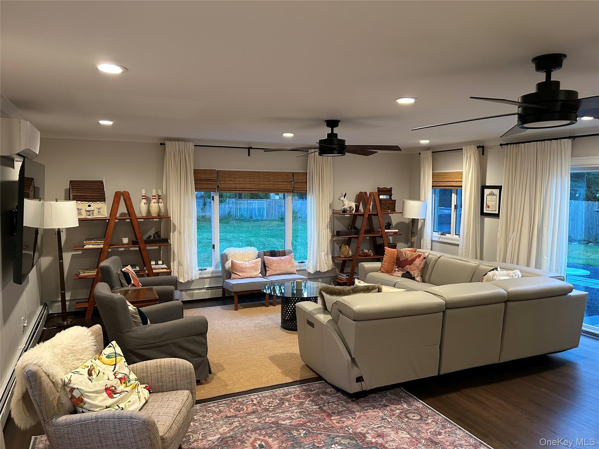 949 Gardiner Drive, Bay Shore, NY 11706