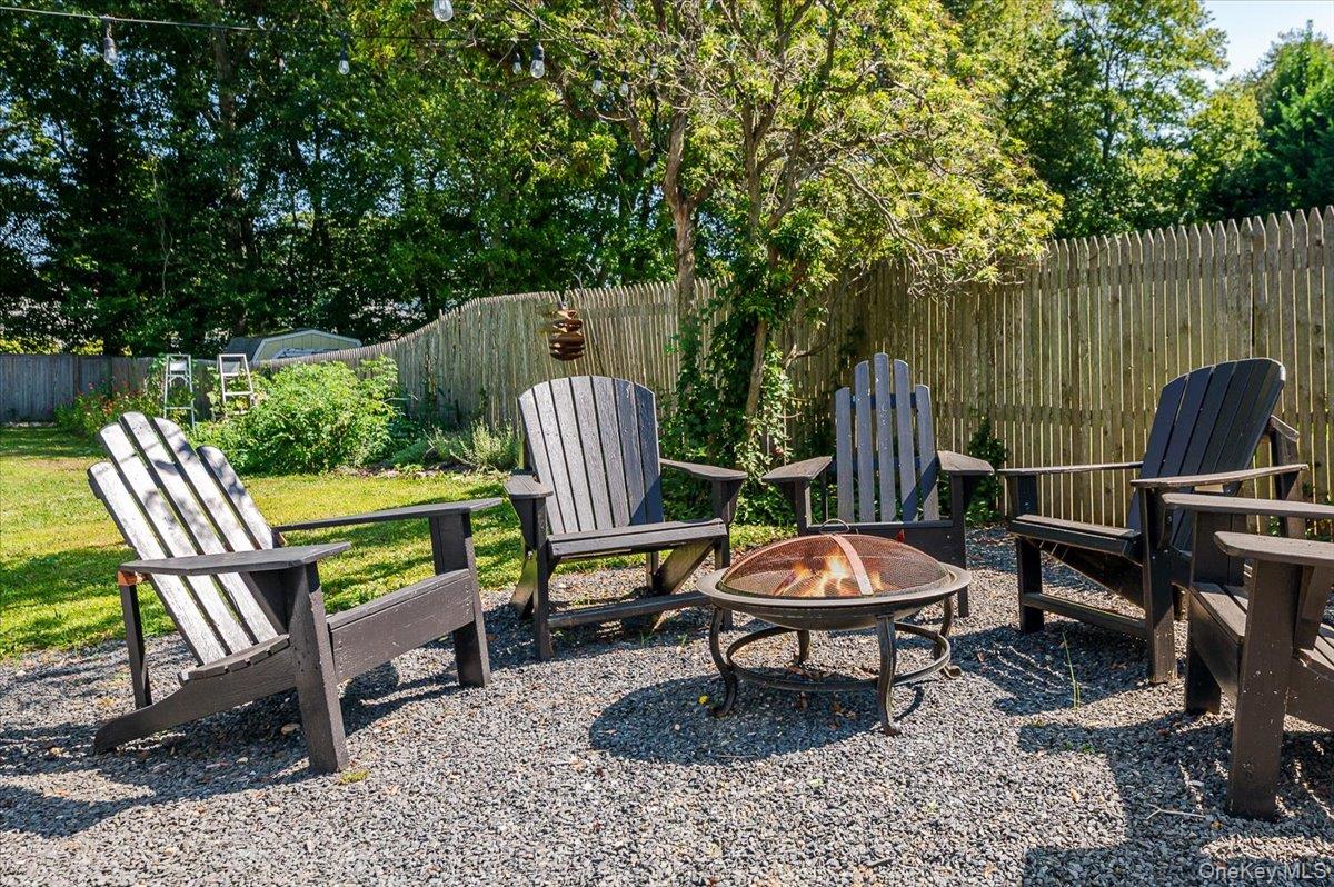 949 Gardiner Drive, Bay Shore, NY 11706