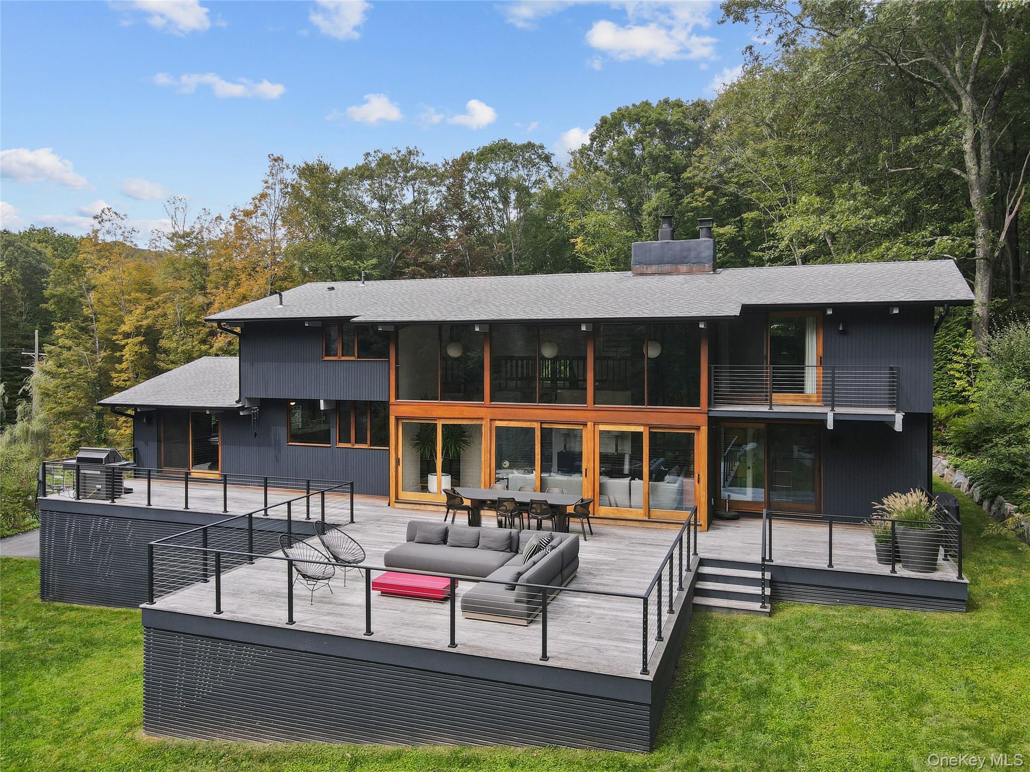 21 Black Spring Road, Pound Ridge, NY 10576