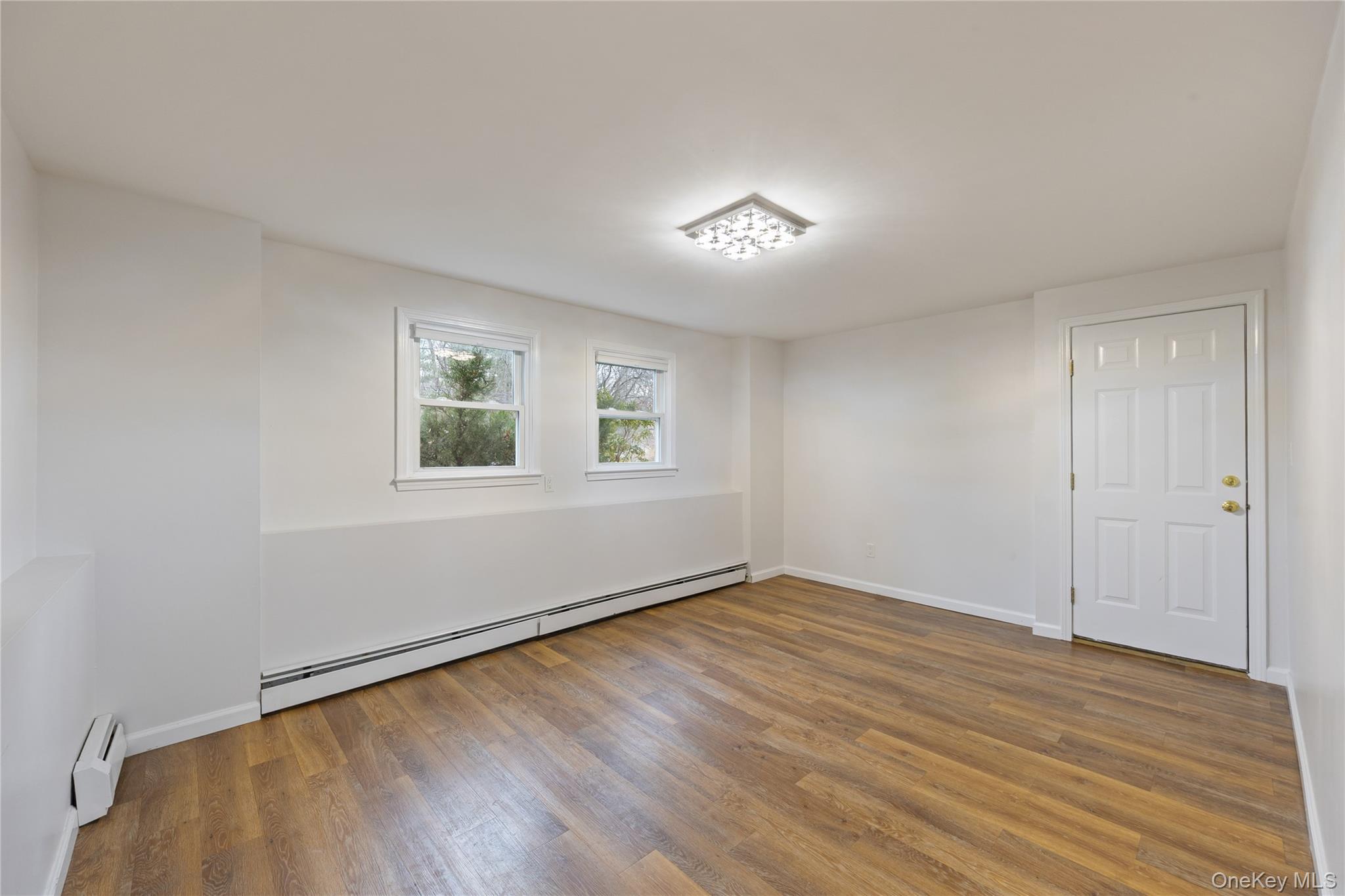 8 Apple Blossom Court, Airmont, NY 10952