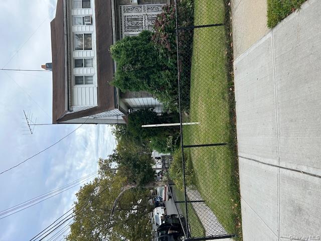 204-20 104th Avenue, Saint Albans, NY 11412